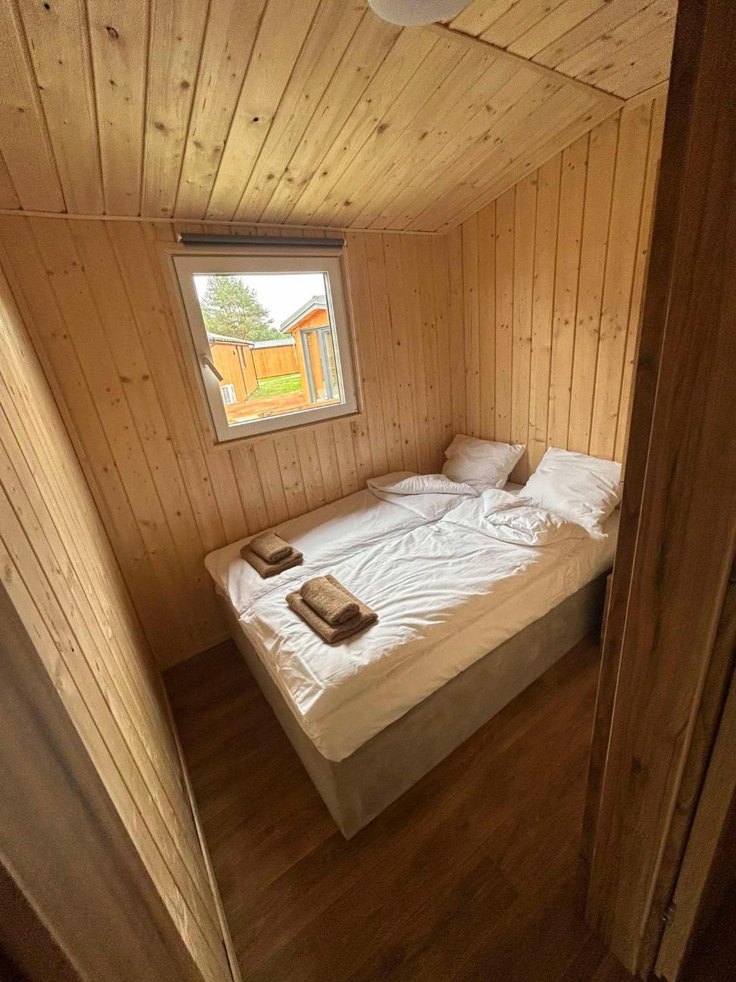 Hotel Zacisze Obok Suntago Park à Grabce-Towarzystwo Extérieur photo