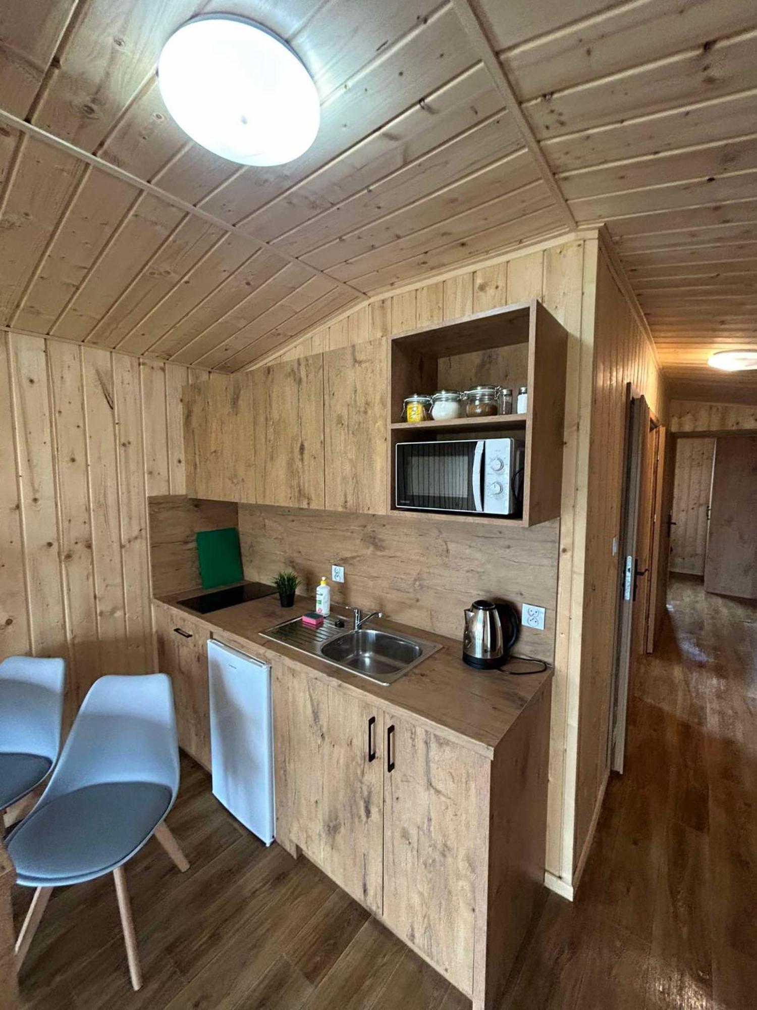 Hotel Zacisze Obok Suntago Park à Grabce-Towarzystwo Extérieur photo
