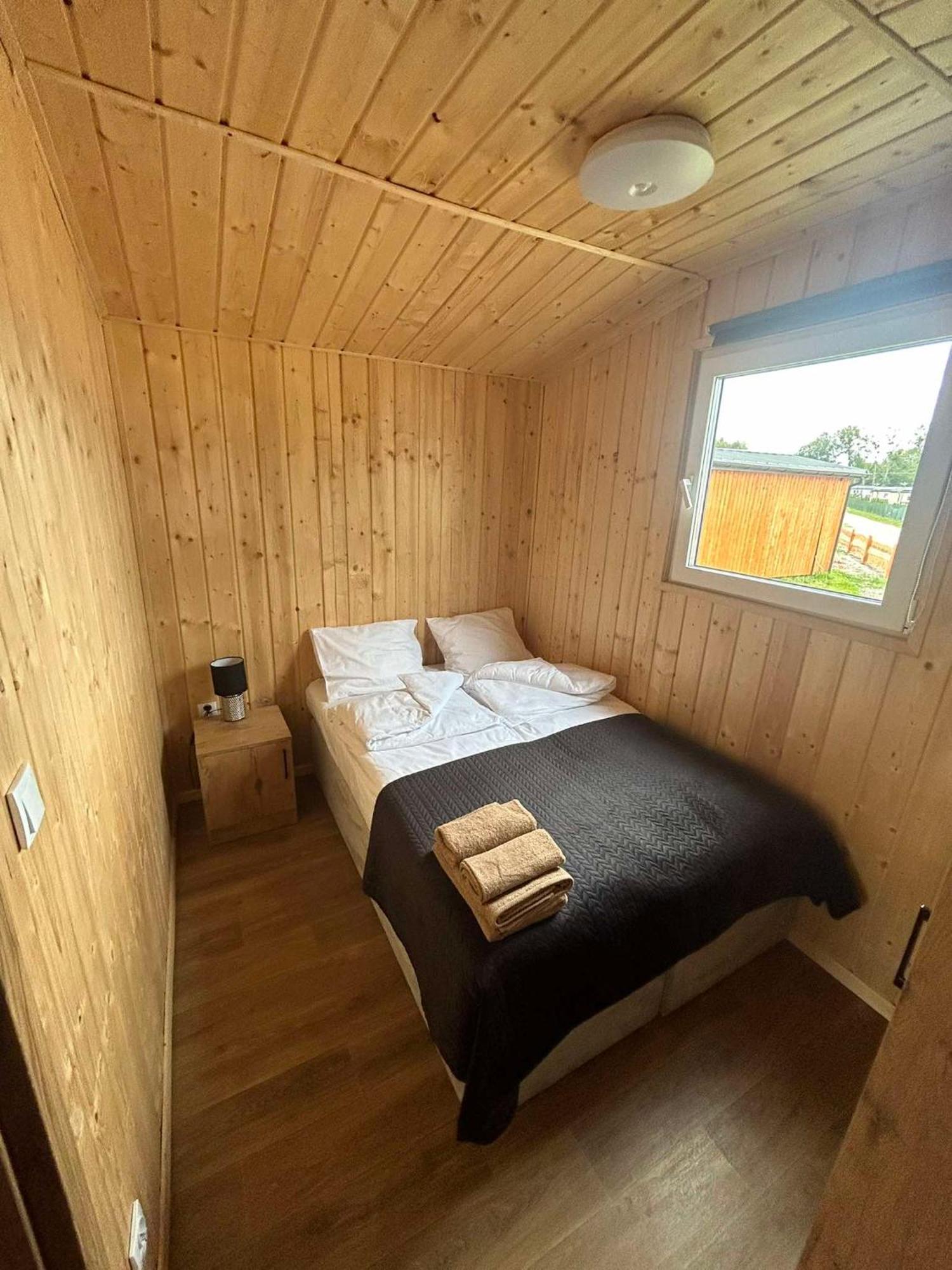 Hotel Zacisze Obok Suntago Park à Grabce-Towarzystwo Extérieur photo