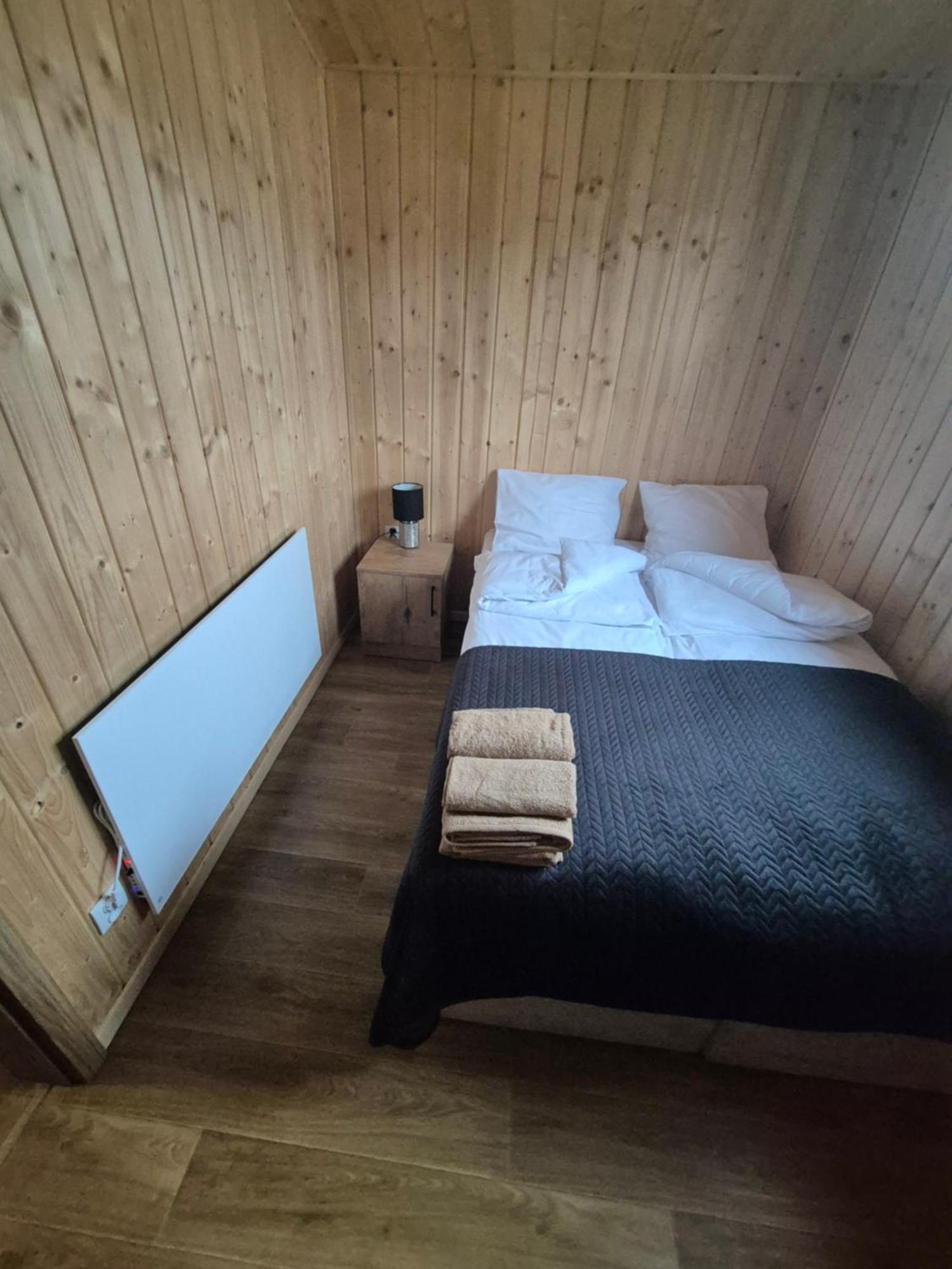 Hotel Zacisze Obok Suntago Park à Grabce-Towarzystwo Extérieur photo