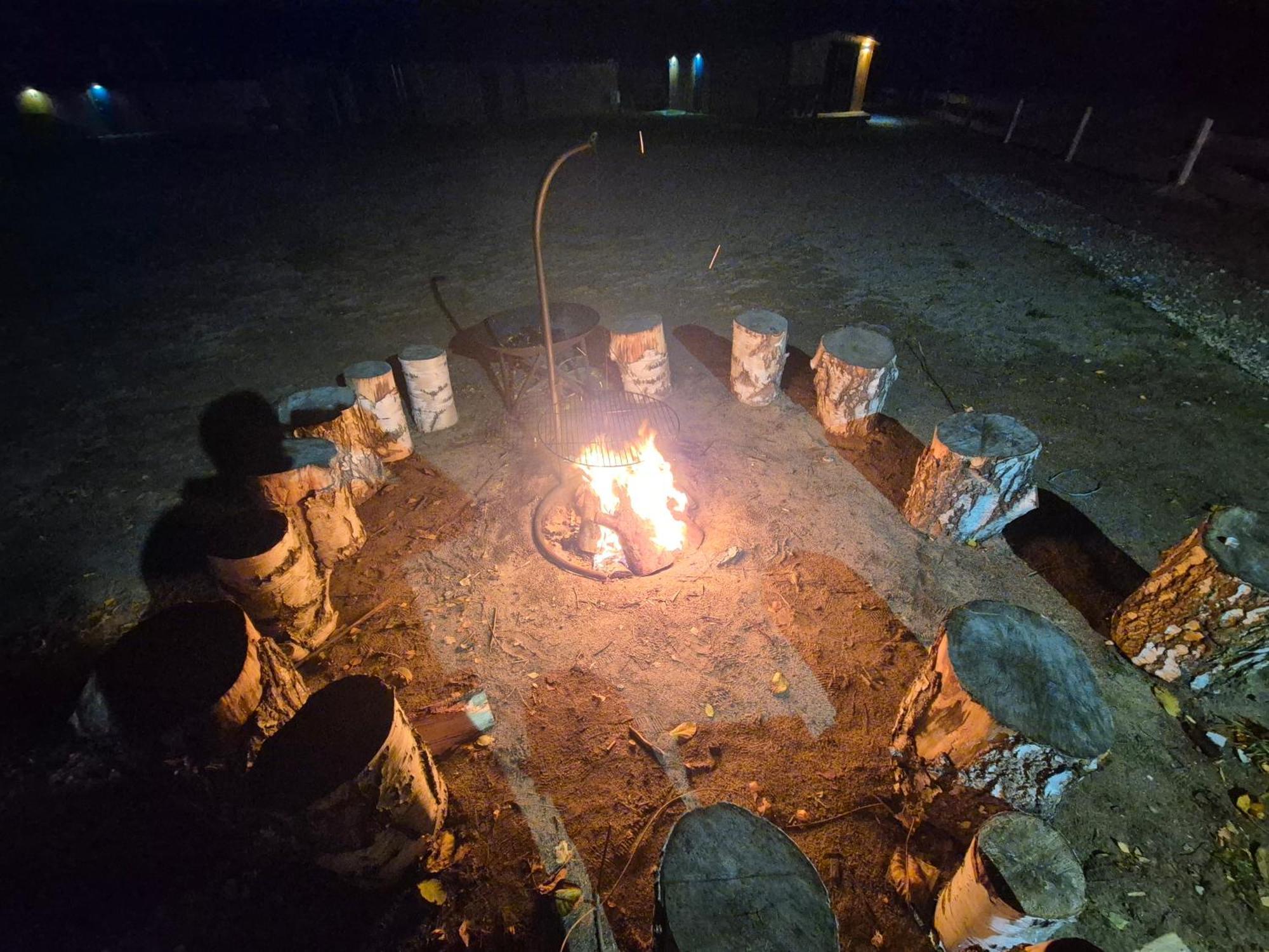 Hotel Zacisze Obok Suntago Park à Grabce-Towarzystwo Extérieur photo
