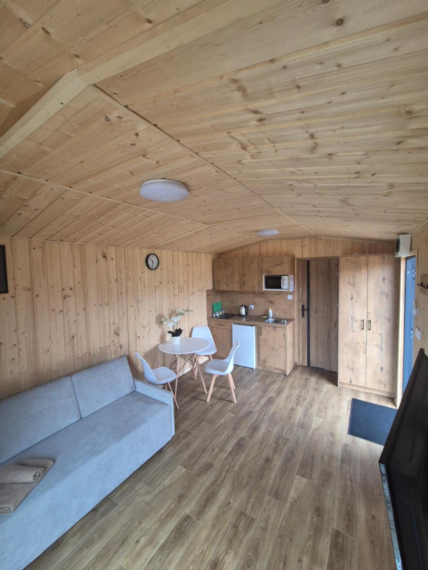 Hotel Zacisze Obok Suntago Park à Grabce-Towarzystwo Chambre photo